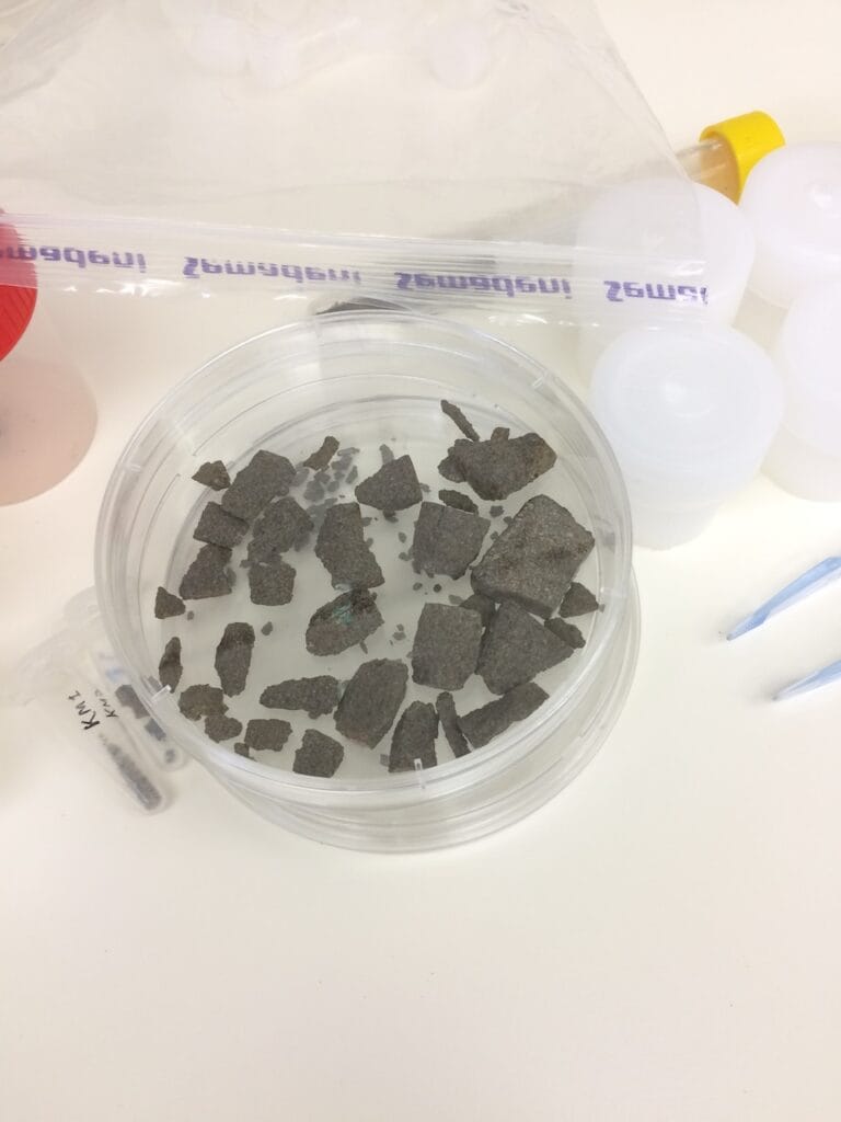 saharagems meteorite classification university berne 18