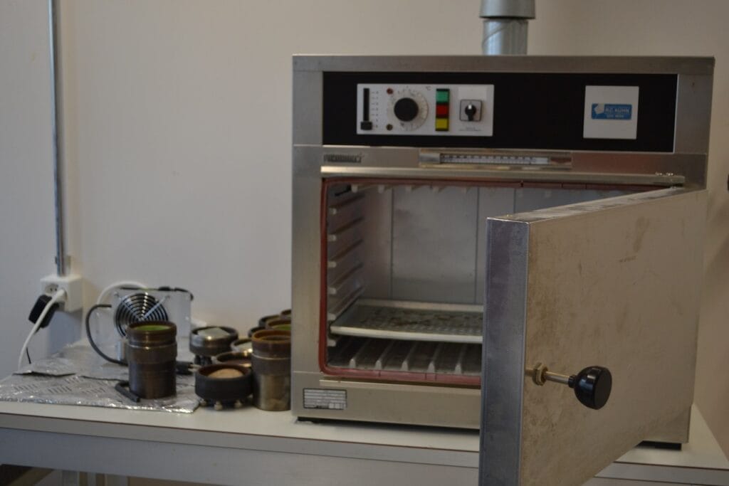 saharagems meteorite classification university berne 2