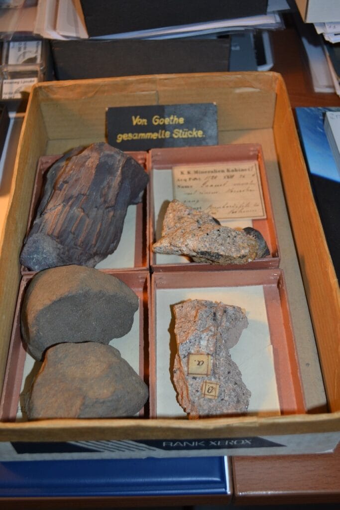 saharagems meteorite collection museum vienna 2