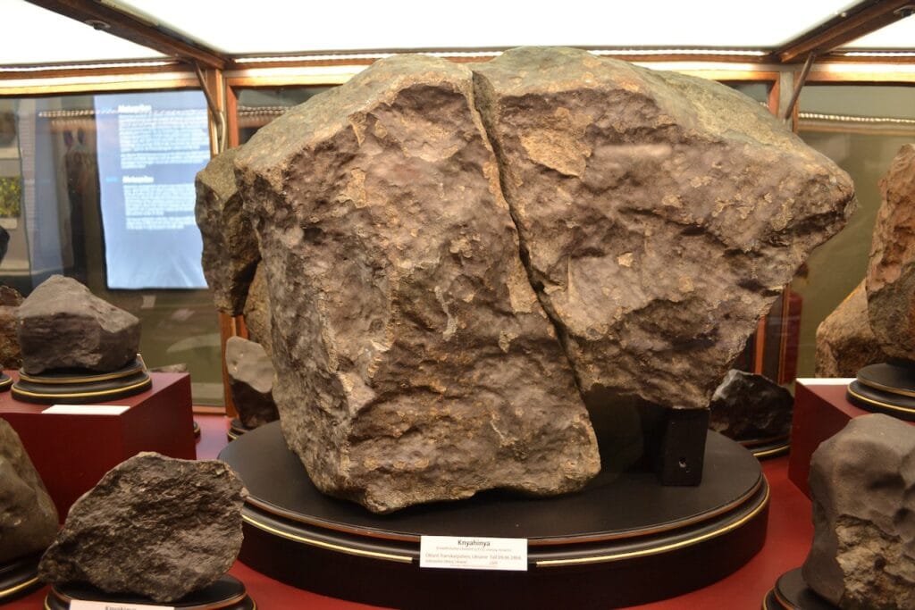 saharagems meteorite collection museum vienna 27