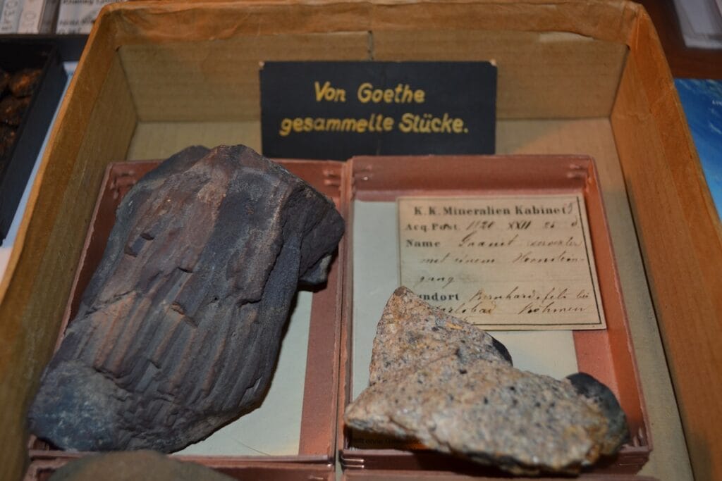 saharagems meteorite collection museum vienna 3