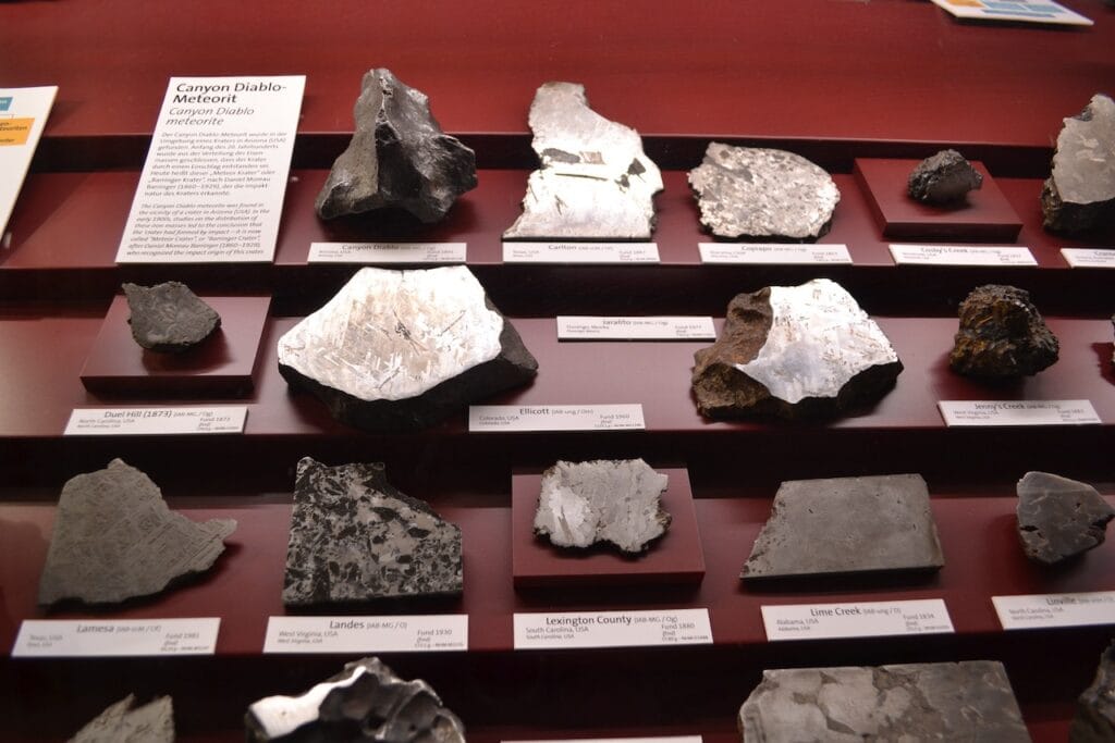 saharagems meteorite collection museum vienna 33