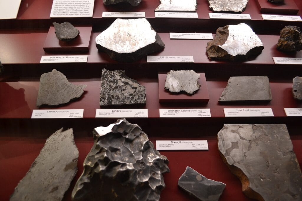 saharagems meteorite collection museum vienna 34