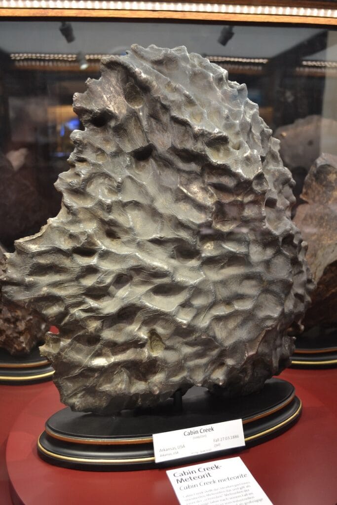 saharagems meteorite collection museum vienna 46
