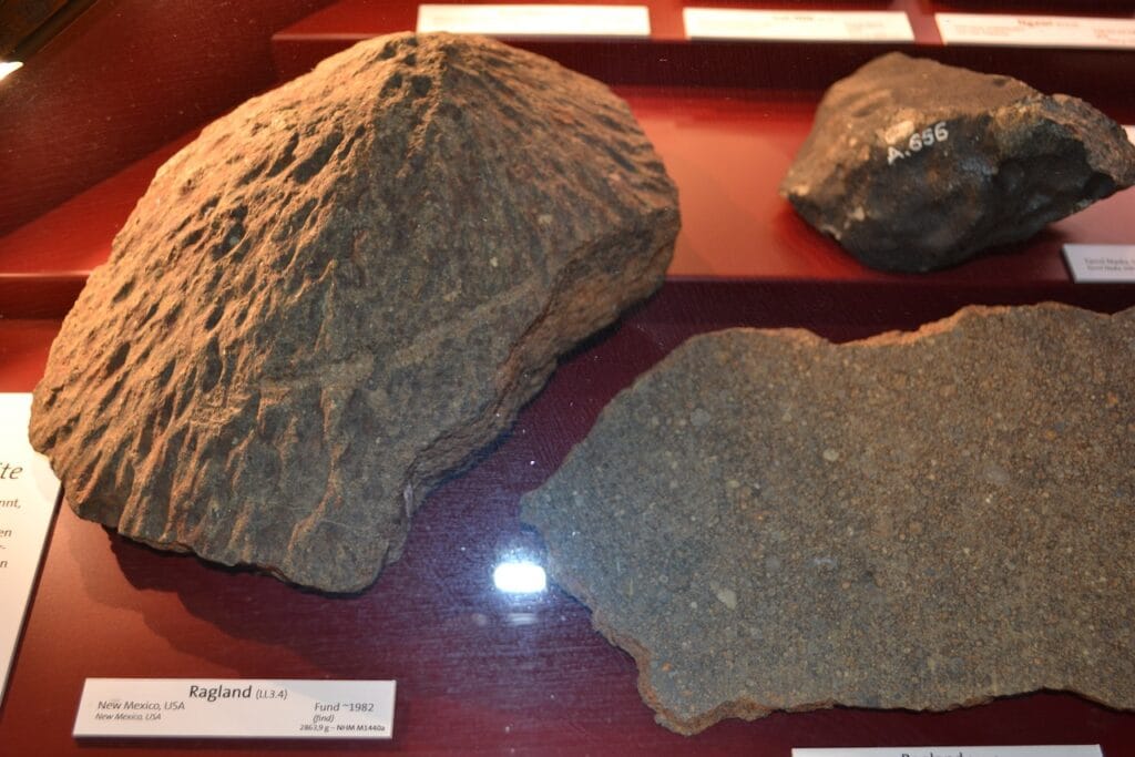saharagems meteorite collection museum vienna 60
