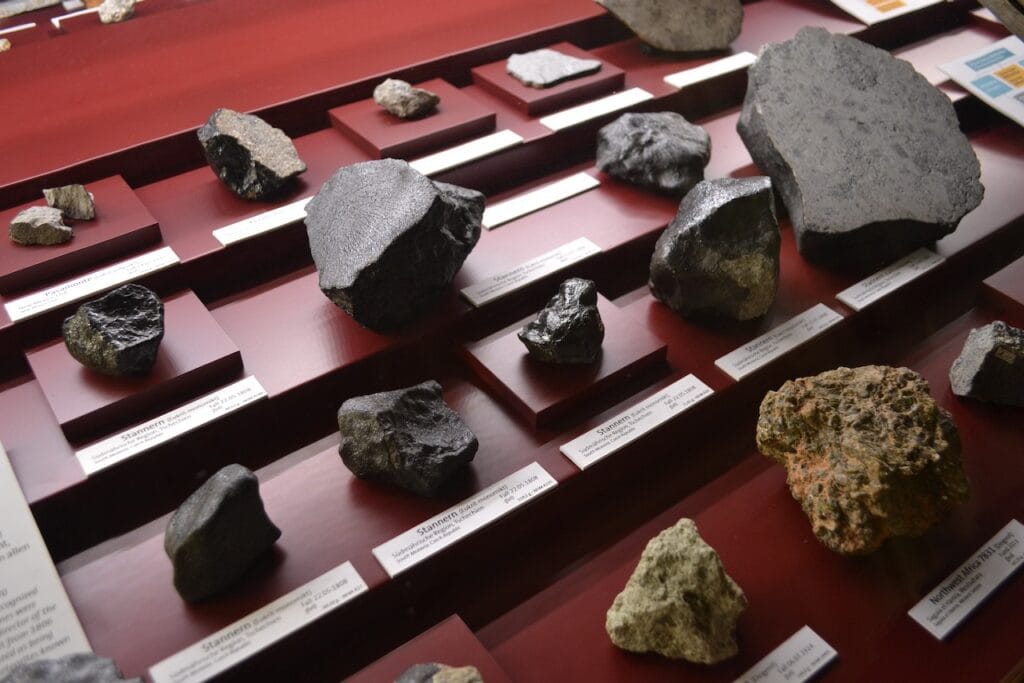 saharagems meteorite collection museum vienna 62