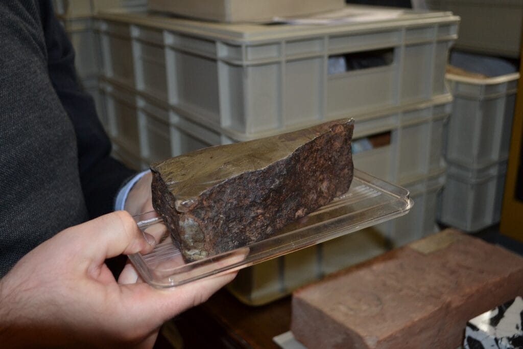 saharagems meteorite collection museum vienna 7