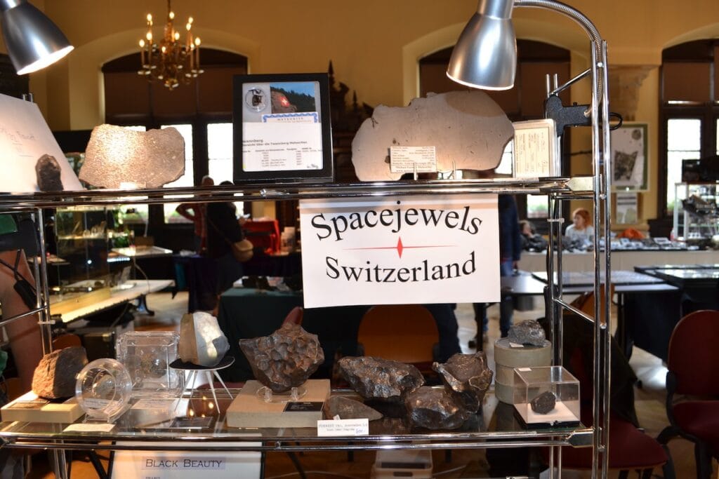 saharagems mineral meteorite shows 10