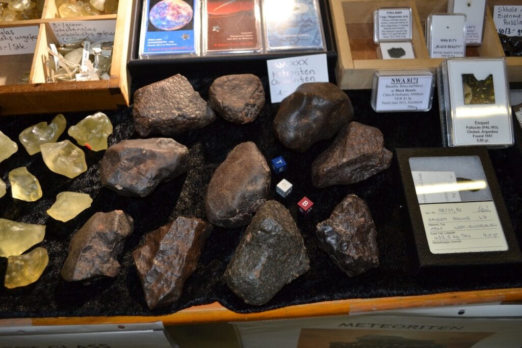 saharagems mineral meteorite shows 14