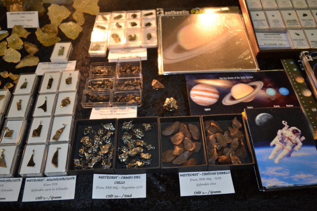 saharagems mineral meteorite shows 26