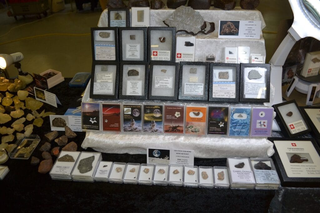 saharagems mineral meteorite shows 31