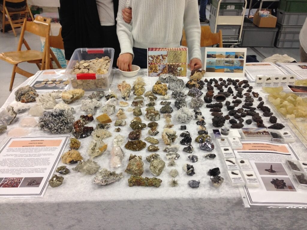 saharagems mineral meteorite shows 5