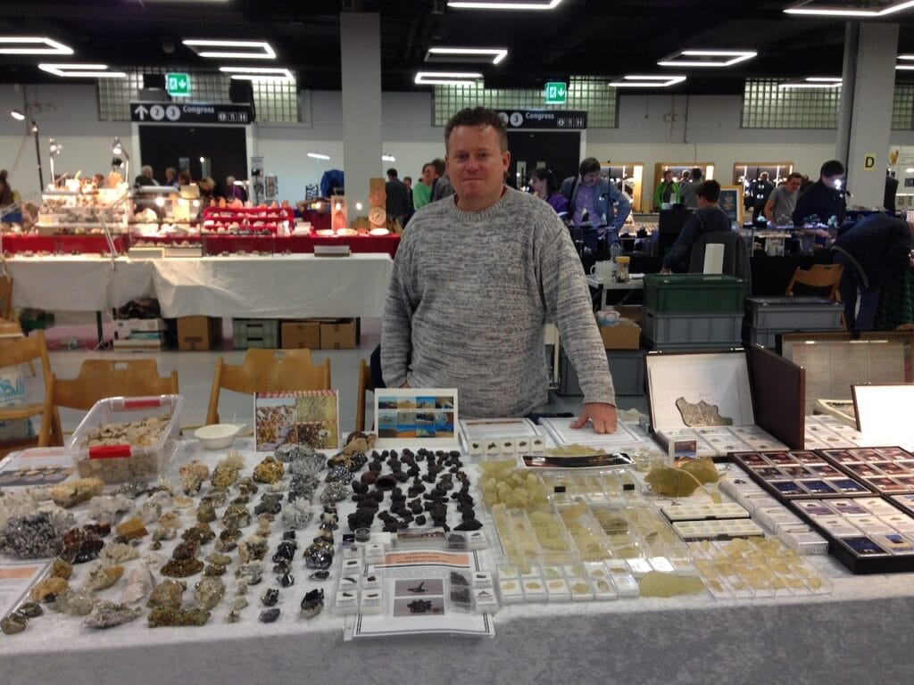 saharagems mineral meteorite shows 9