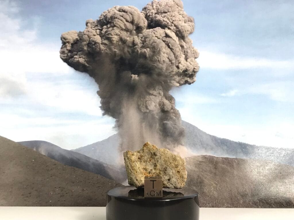 saharagems volcanic rock lava sulfur indonesia 12