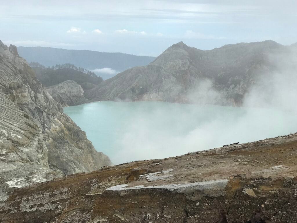saharagems ijen sulfur volcano java indonesia 15