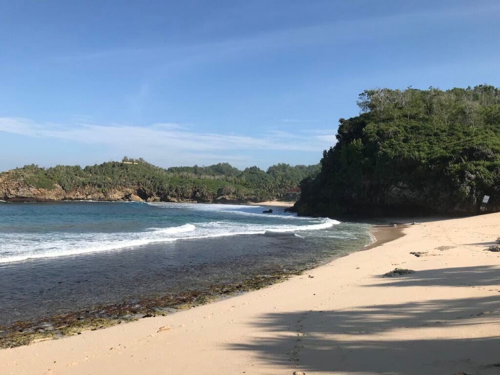 saharagems ocean villa family srau beach pacitan java 11