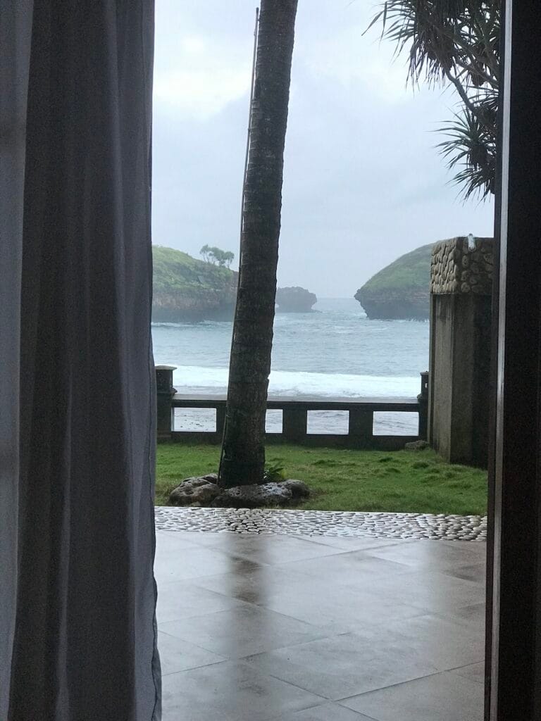 saharagems ocean villa family srau beach pacitan java 16