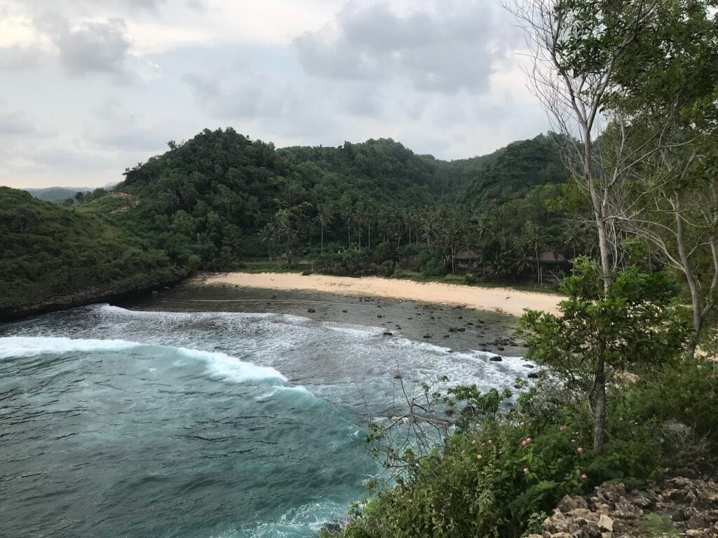 saharagems ocean villa family srau beach pacitan java 19