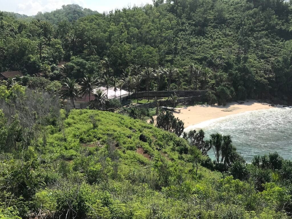 saharagems ocean villa family srau beach pacitan java 19