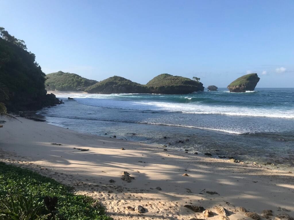 saharagems ocean villa family srau beach pacitan java 5