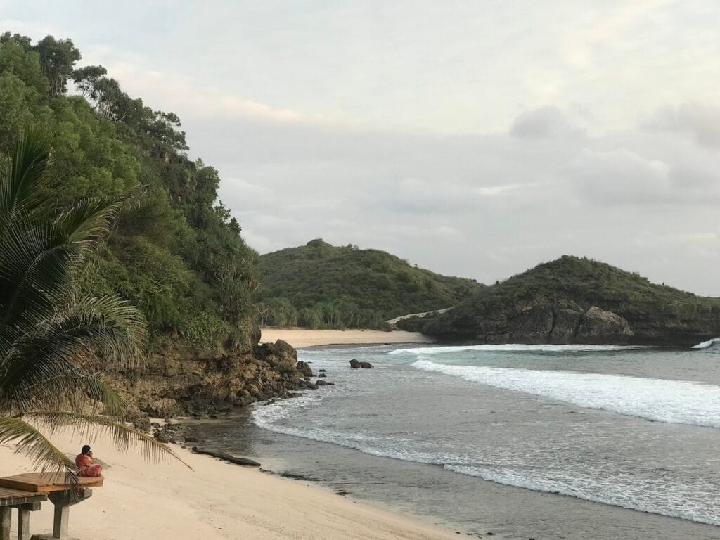 saharagems ocean villa family srau beach pacitan java 6