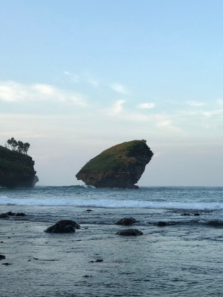 saharagems ocean villa family srau beach pacitan java 6