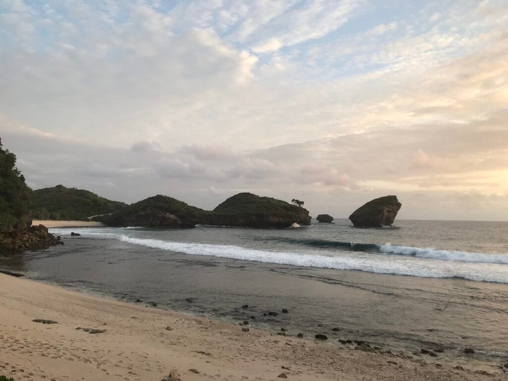 saharagems ocean villa family srau beach pacitan java 8