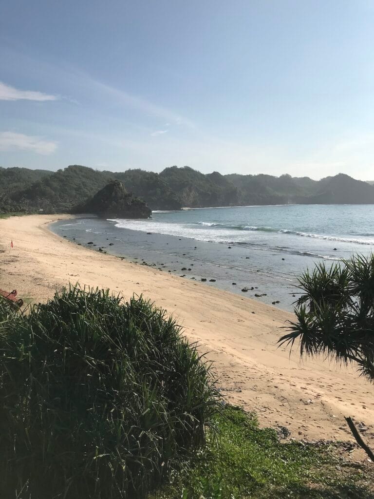 saharagems ocean villa family srau beach pacitan java 9