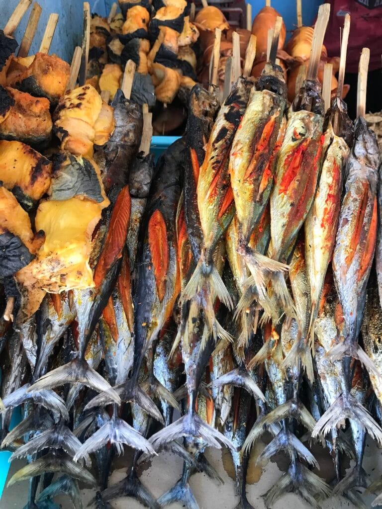 saharagems ocean villa family srau indonesian food seafood 15