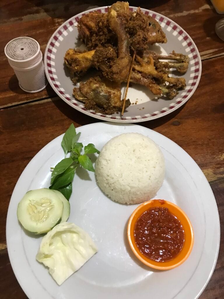 saharagems ocean villa family srau indonesian food seafood 18