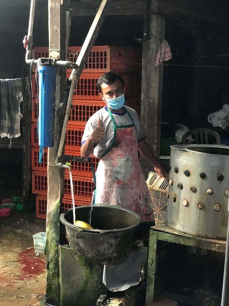 saharagems ocean villa family srau indonesian food seafood 5