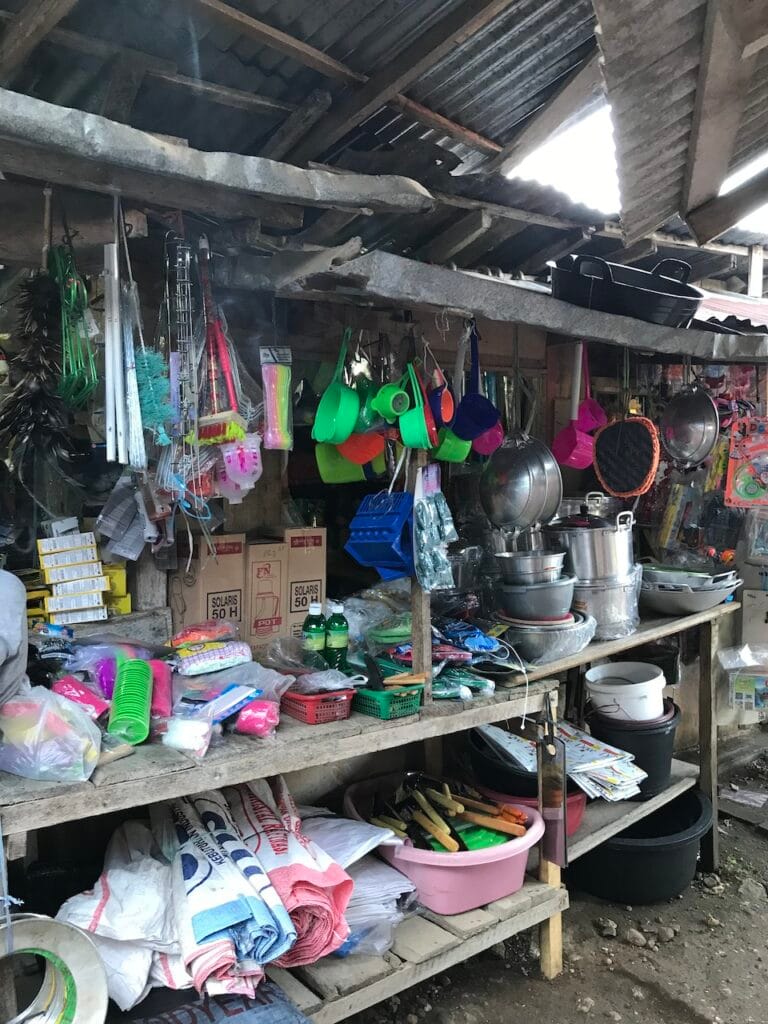 saharagems ocean villa family srau village life java 19